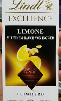 Lindt & Sprüngli Lindt chocolate negro Limon con Gengibre con amandes — MS Bhai Bhai Enterprise